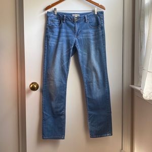 Cabi light wash Straight Leg jeans size 8